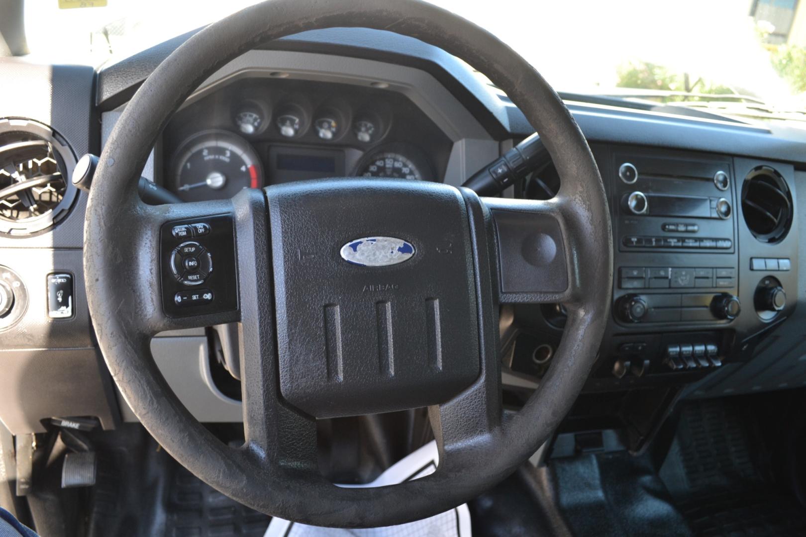 2013 WHITE Ford F550 with an POWERSTROKE 6.7L DIESEL engine, AUTOMATIC transmission, located at 9172 North Fwy, Houston, TX, 77037, (713) 910-6868, 29.887470, -95.411903 - Photo#13